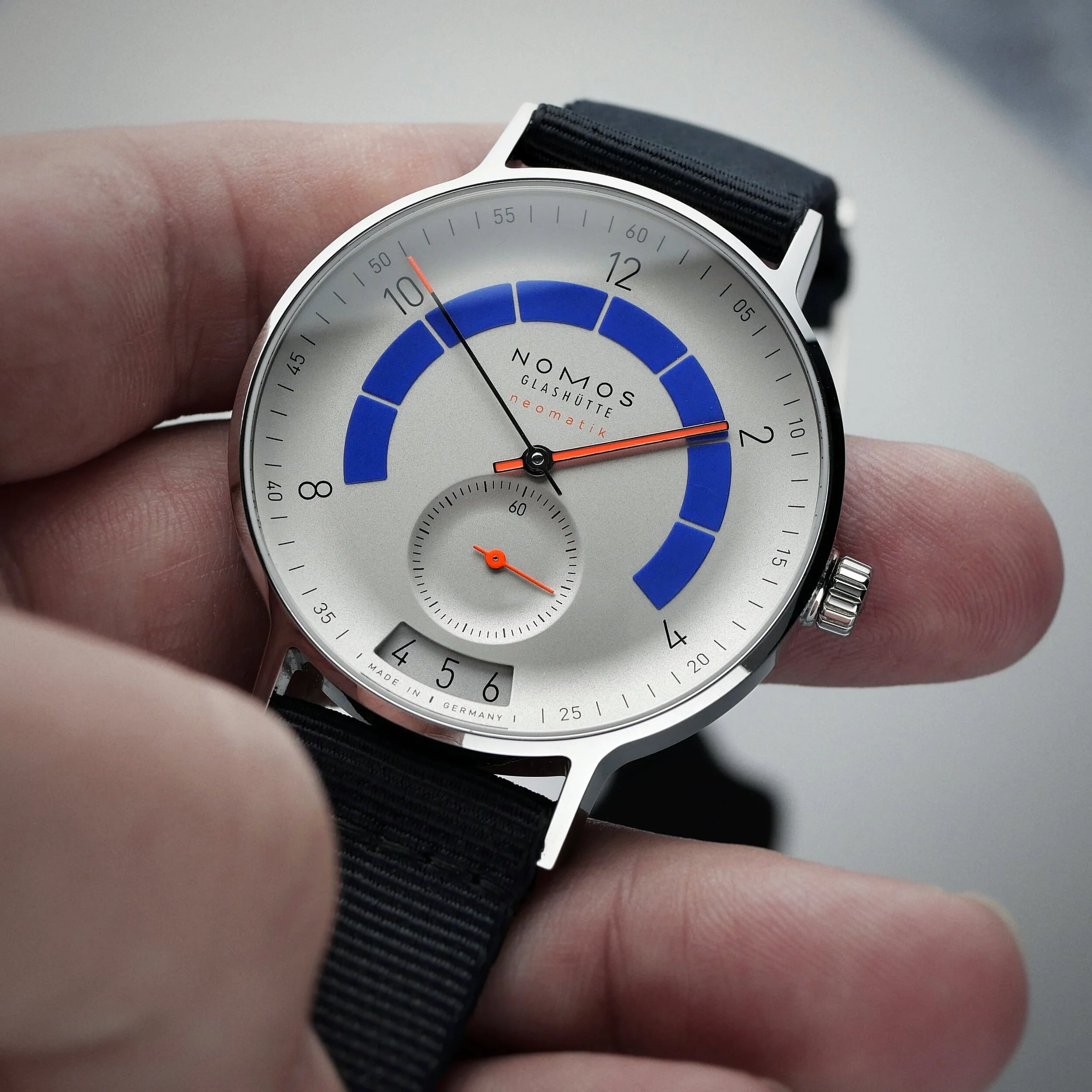 Nomos autobahn lug to lug hot sale